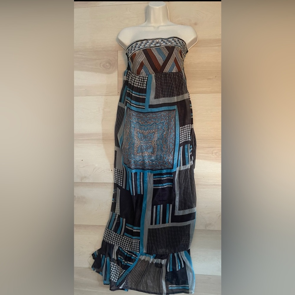 Aztec multicolored Maxi Dress.Size M
